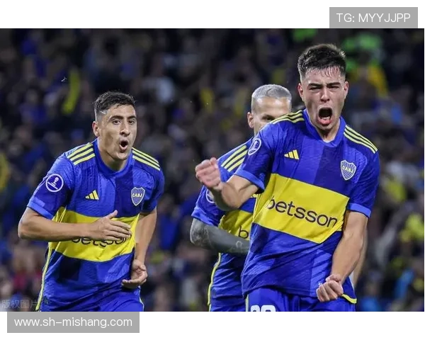 切尔西球迷用卡车抗议BlueCo管理层